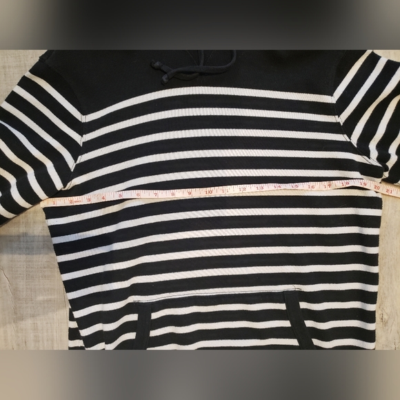 Polo Ralph Lauren black and white striped hoodie - Picture 9 of 10